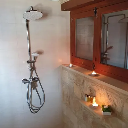 Clock House Villa *